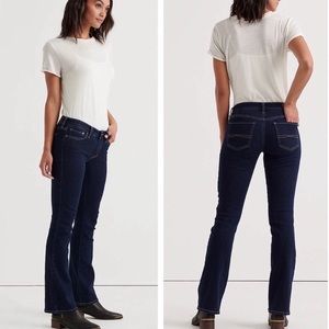 LUCKY BRAND 〰️ SWEET BOOTCUT JEANS